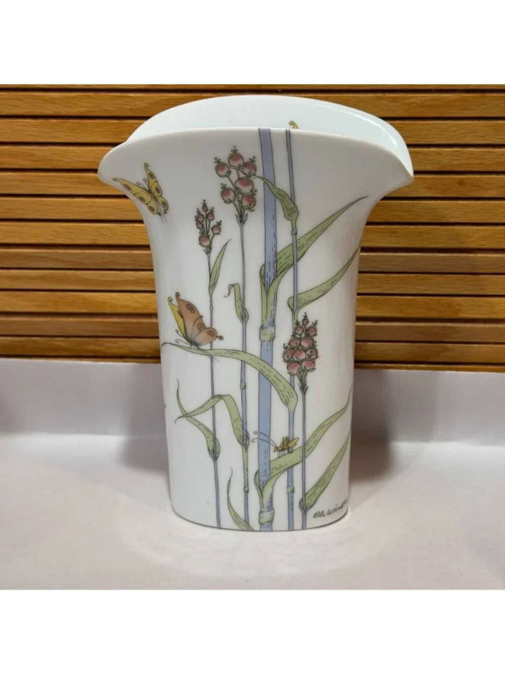 Vintage 70s Hutschenreuther Ole Winther Butterfly Cattail Porcelain Vase 7.25